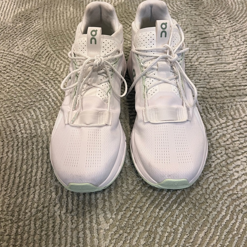 On Cloudnova 2 - image 5